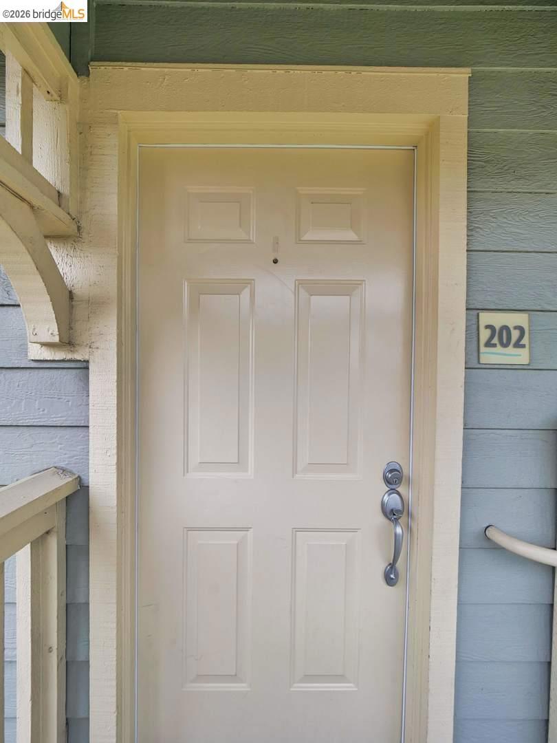 202 Shoreline Ct Property Photo 1