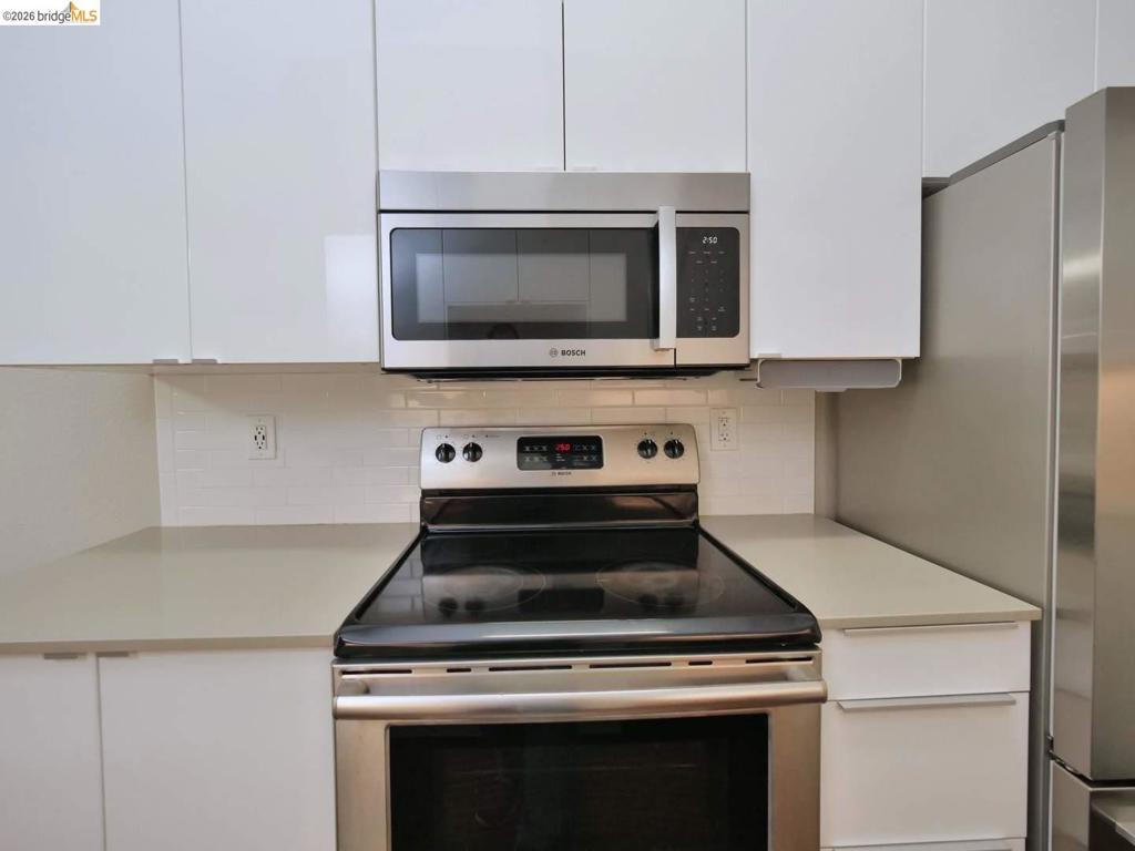 202 Shoreline Ct Property Photo 17
