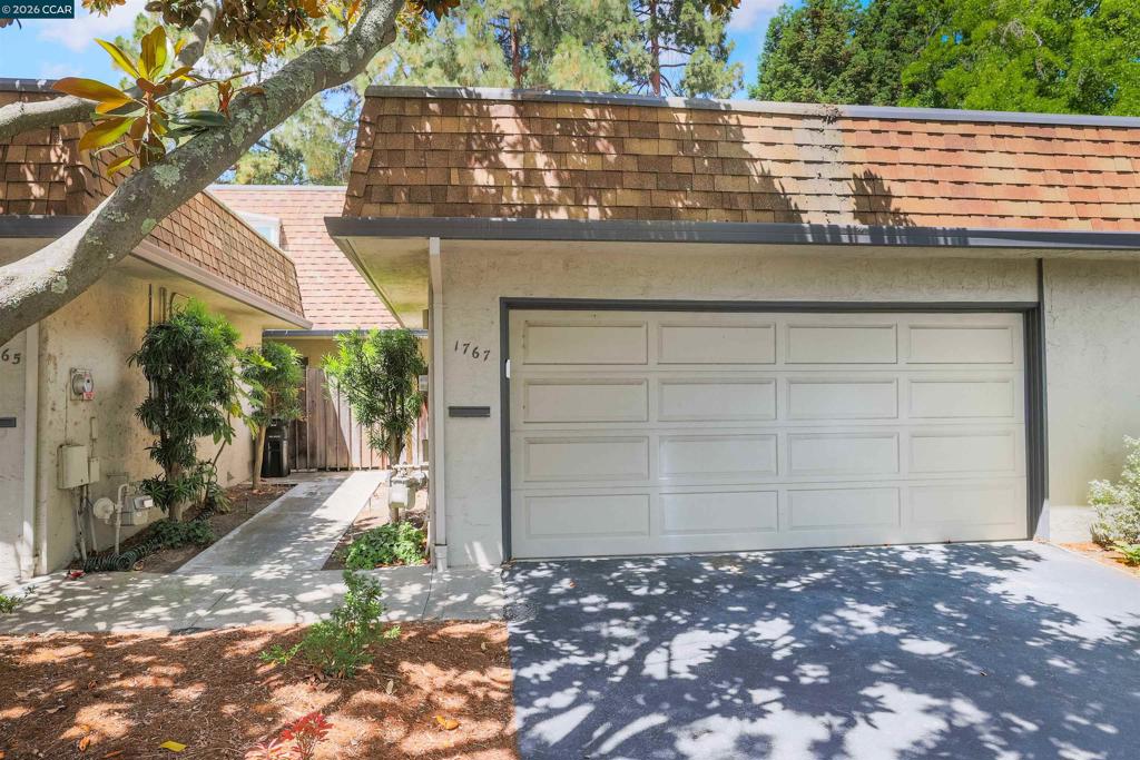 1767 Holland Cir Property Photo 4