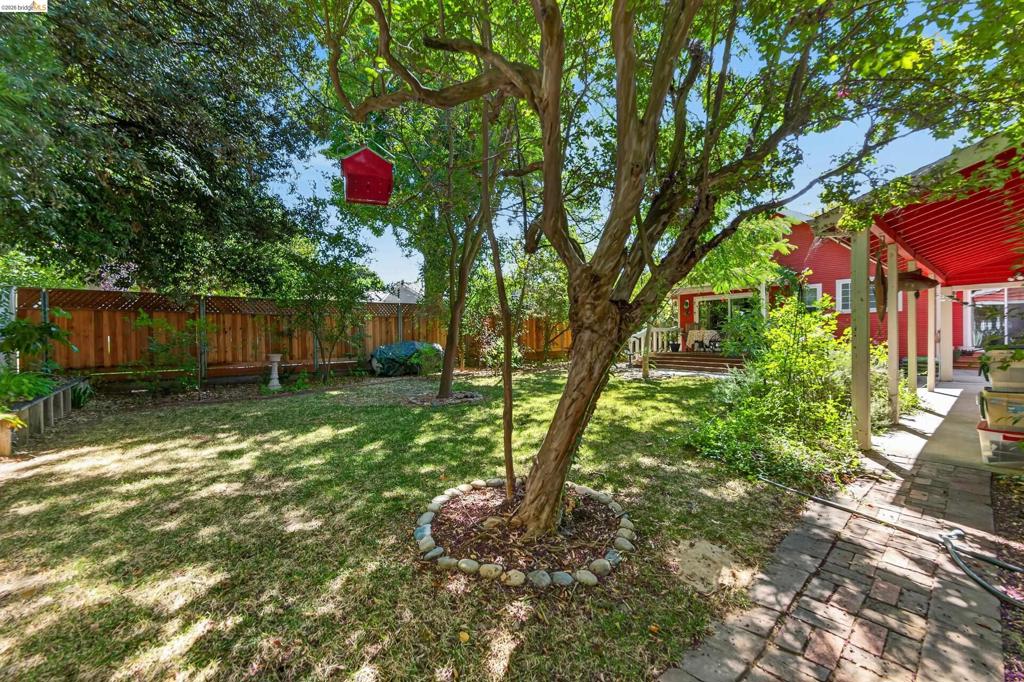 1169 1st Avenue Property Photo 27