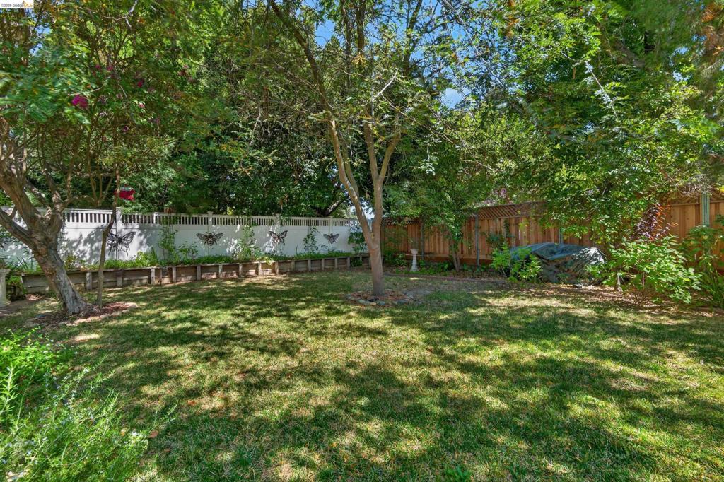 1169 1st Avenue Property Photo 31