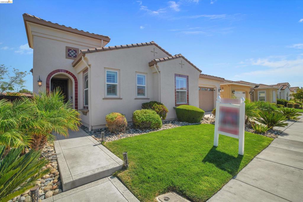 7364 Bay Harbor Way Property Photo 1