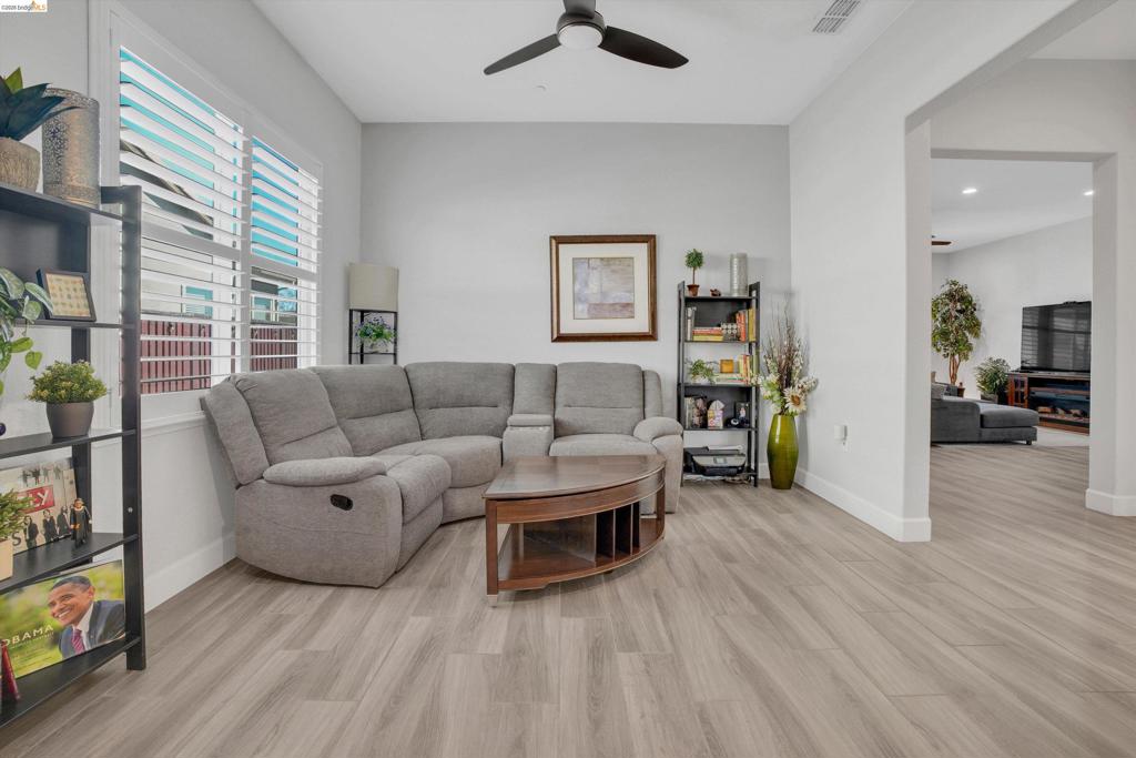 7364 Bay Harbor Way Property Photo 17