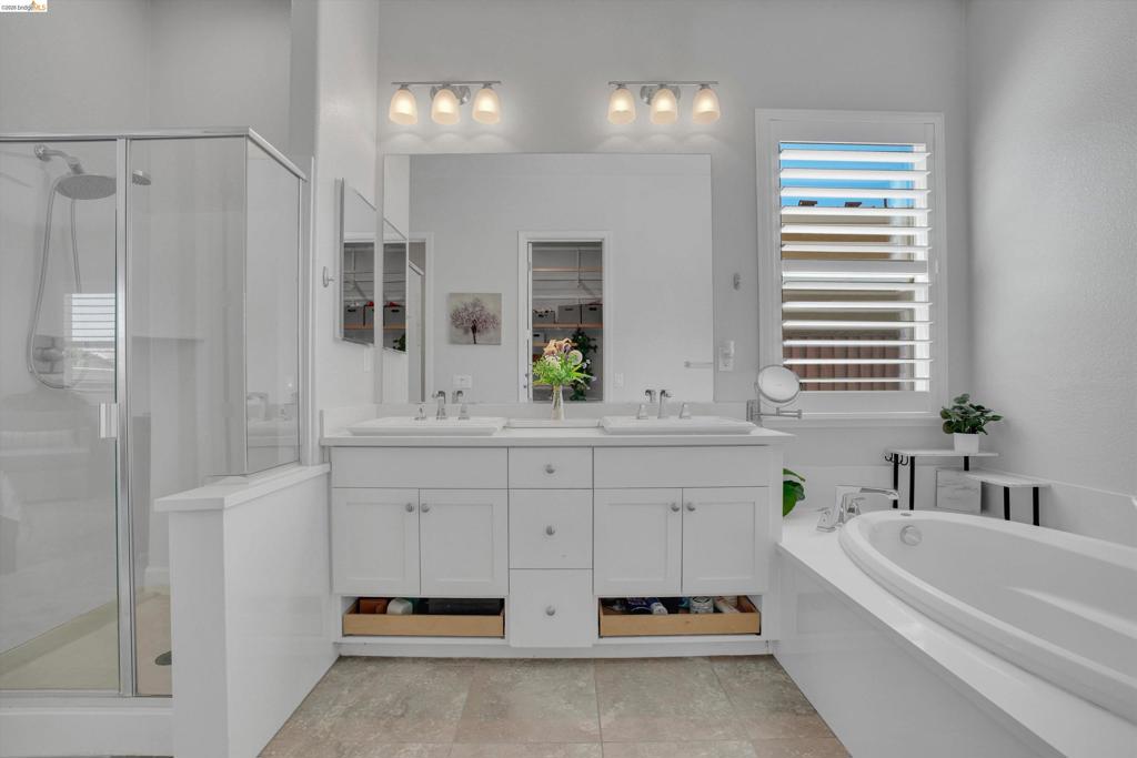 7364 Bay Harbor Way Property Photo 24