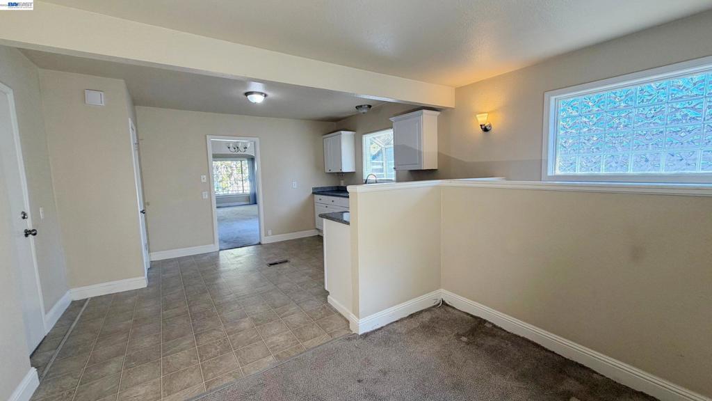 7 Howard Ave Property Photo 15