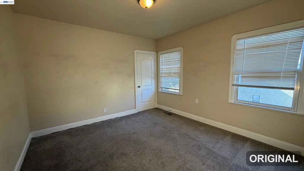 7 Howard Ave Property Photo 17