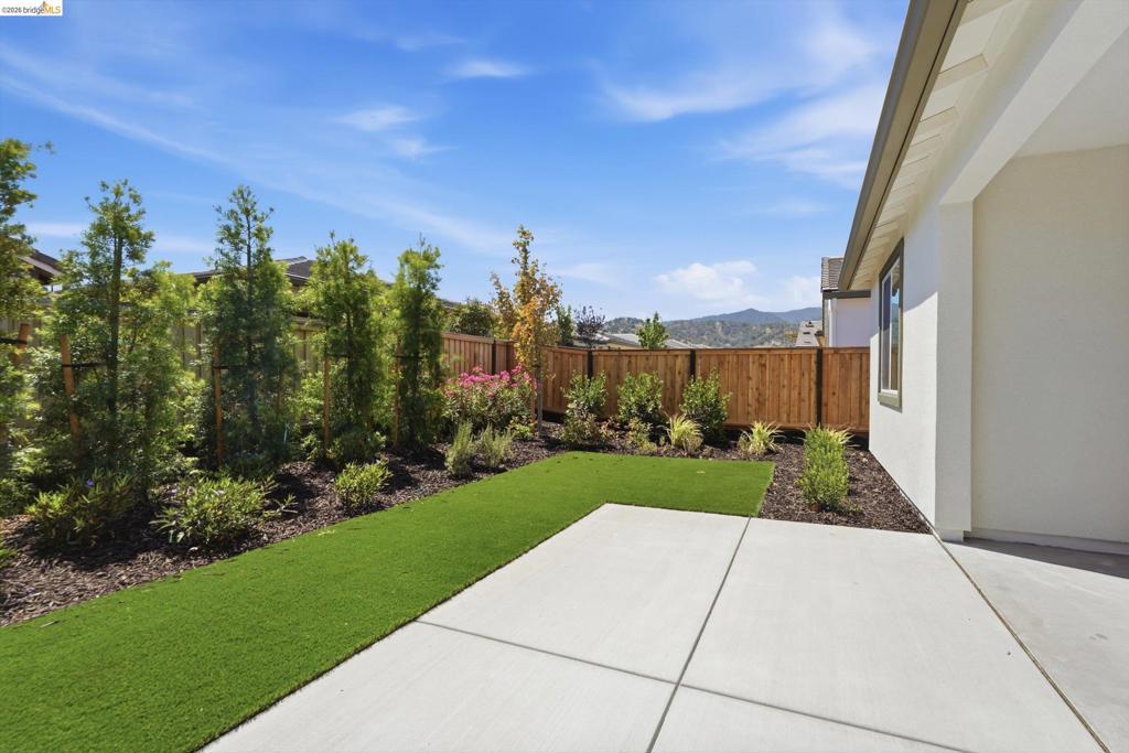 3146 Serena Way Property Photo 10