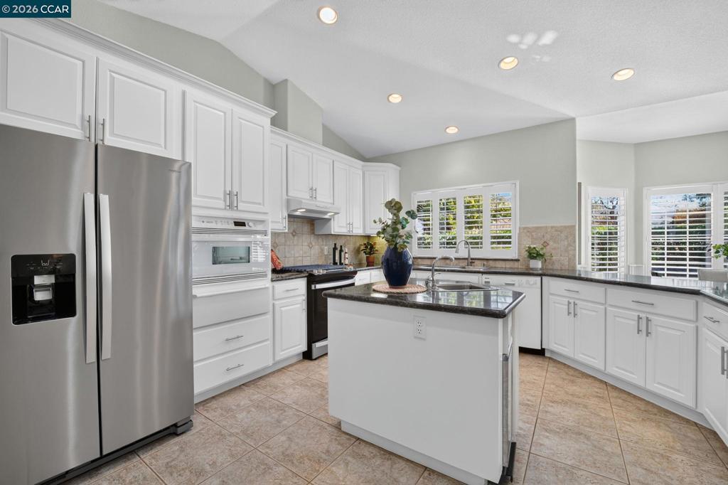 8106 Marsh Creek Rd Property Photo 16