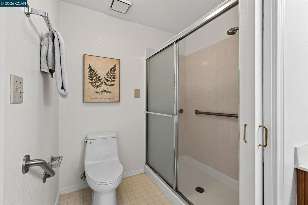 1840 Tice Creek Dr 2217 Property Photo 19