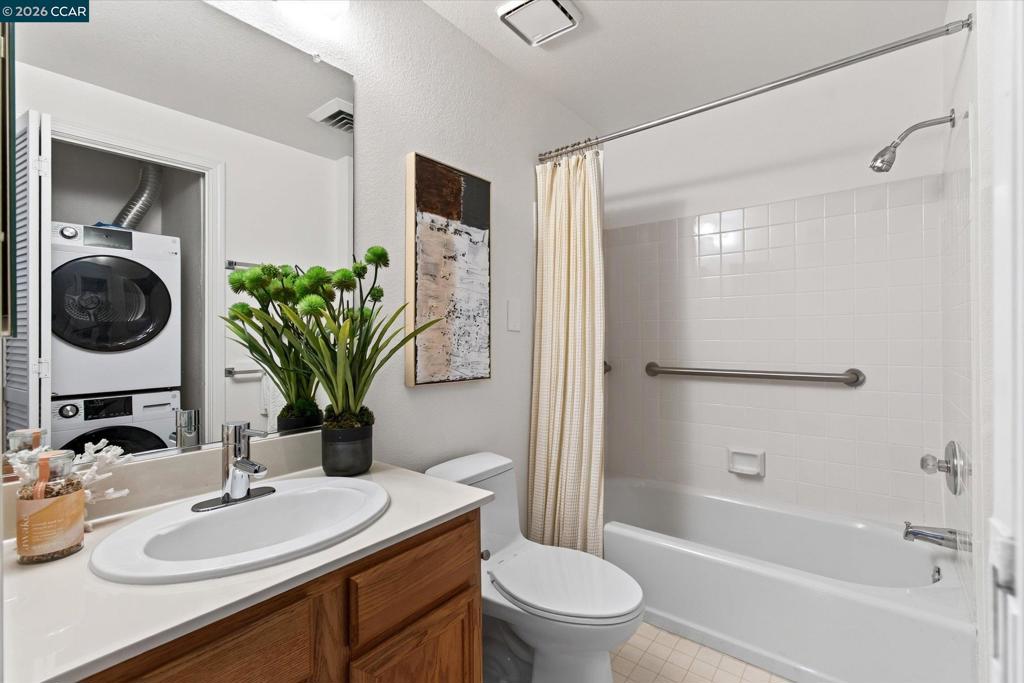 1840 Tice Creek Dr 2217 Property Photo 23