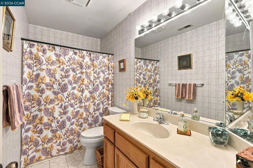 330 Aguilar Pl Property Photo 25
