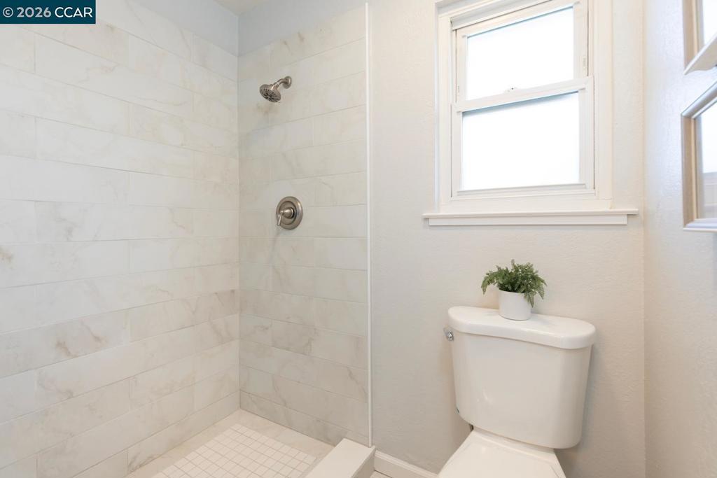 2225 Sierra Ct Property Photo 28