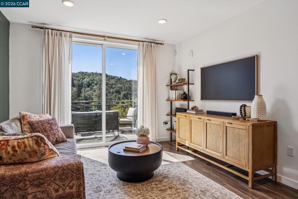 50 Woodbury Highlands Pl 10 Property Photo 1