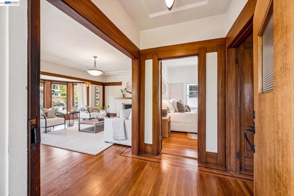 1621 Wellington St Property Photo 12