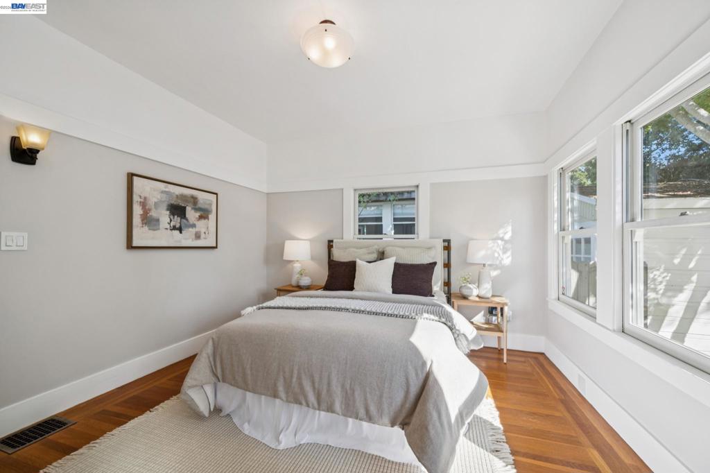 1621 Wellington St Property Photo 38