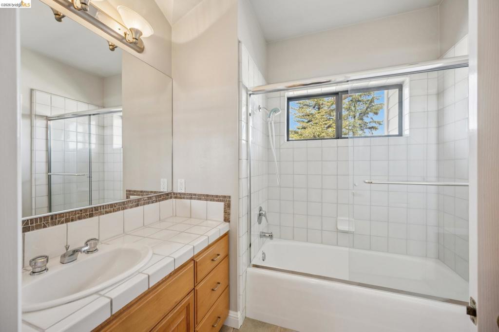 1920 Joseph Dr Property Photo 38