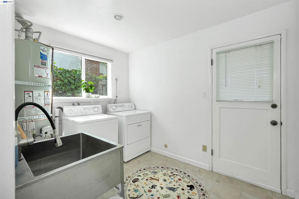 1620 East Ave Property Photo 71