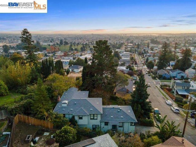 6338 Buena Ventura Ave Property Photo 3