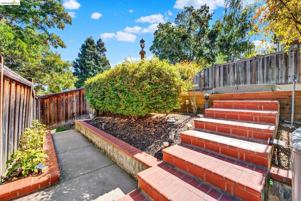 1637 N Clear Creek Place Property Photo 41