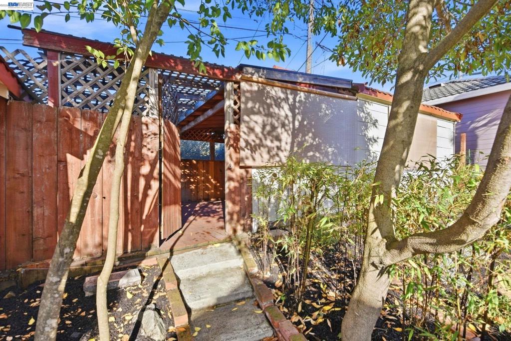 1384 Graff Avenue Property Photo 37