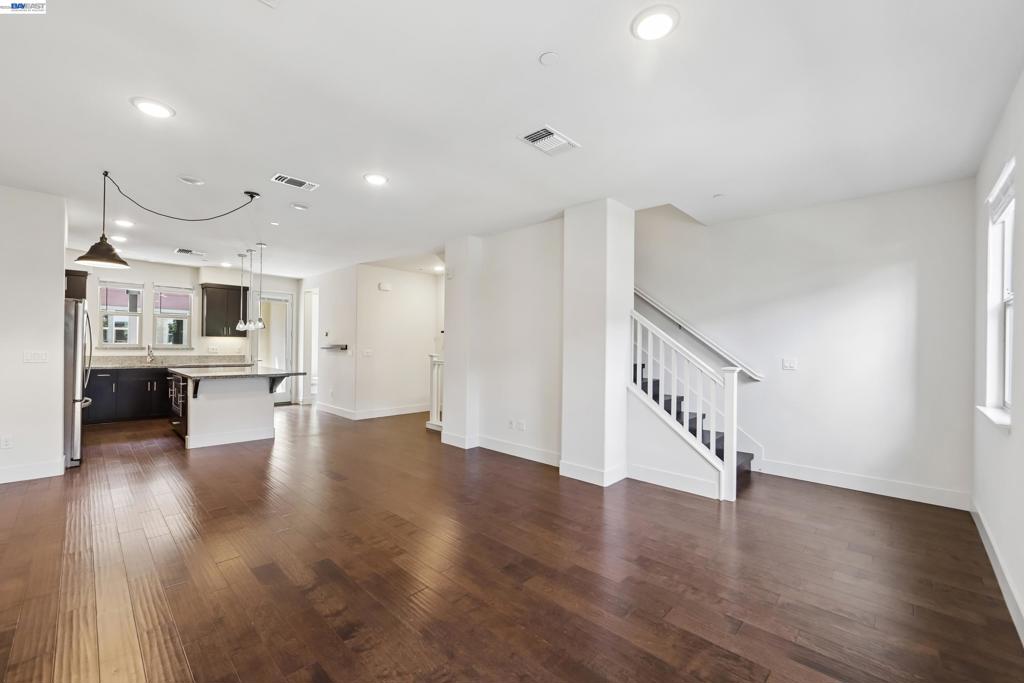 457 Diller Street Property Photo 10
