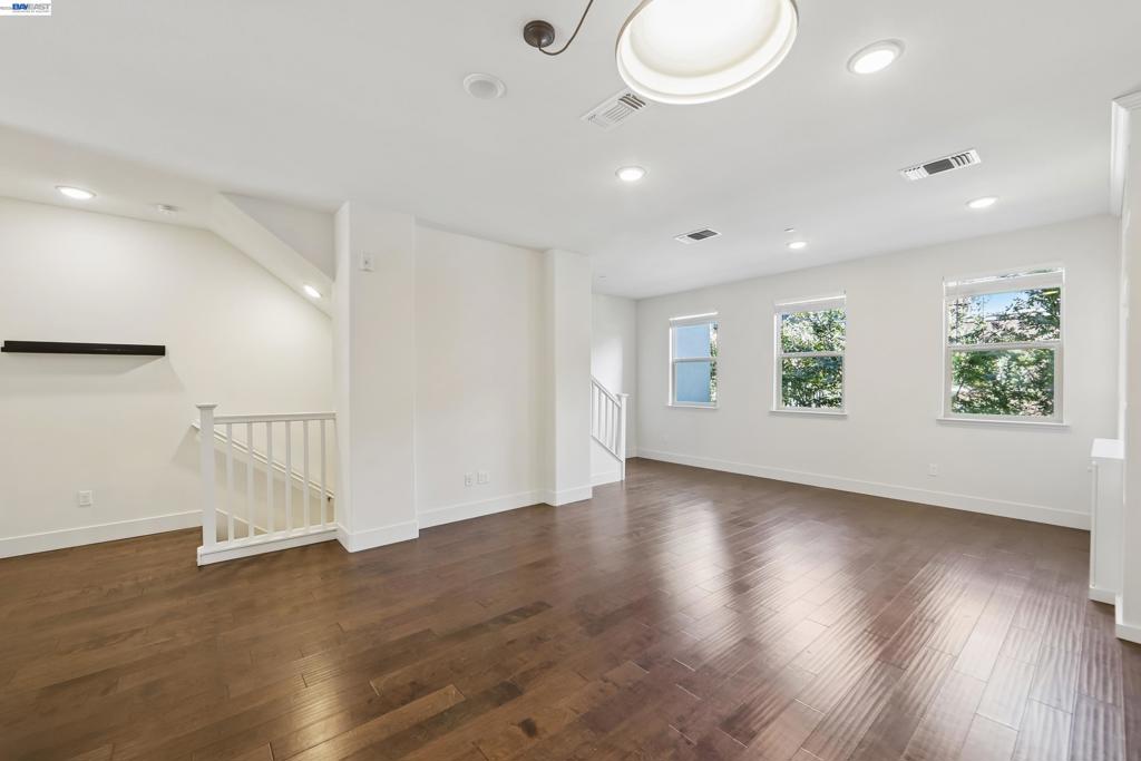 457 Diller Street Property Photo 12