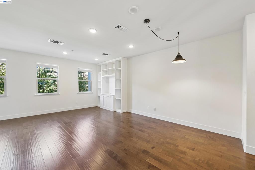 457 Diller Street Property Photo 16