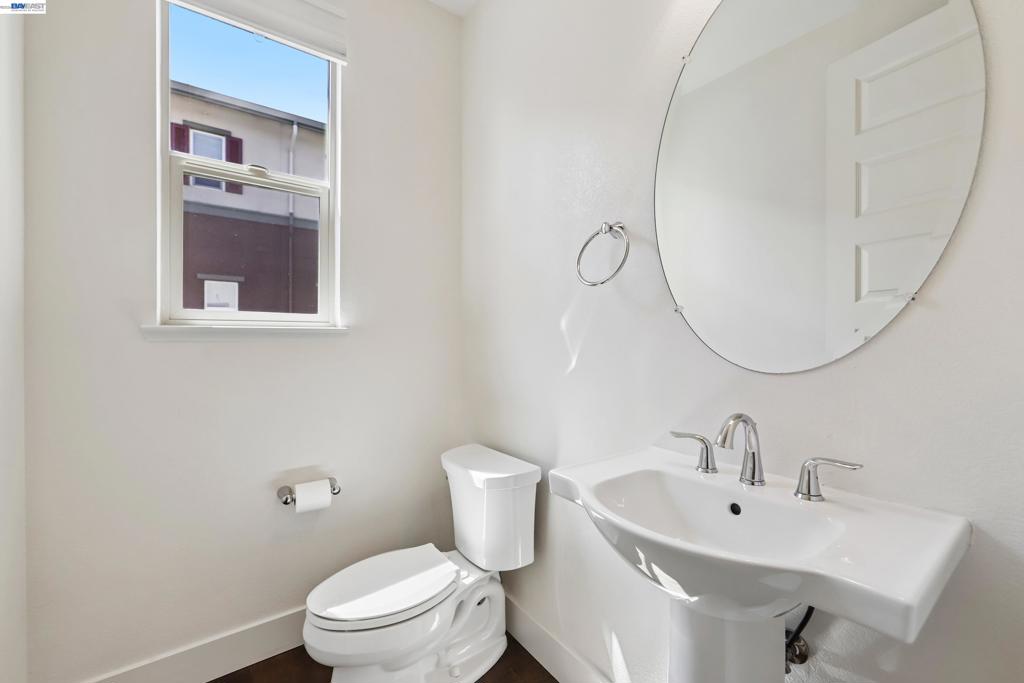 457 Diller Street Property Photo 20