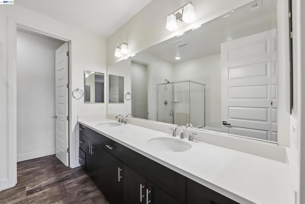 457 Diller Street Property Photo 30