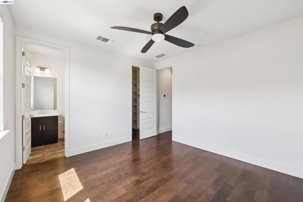 457 Diller Street Property Photo 35