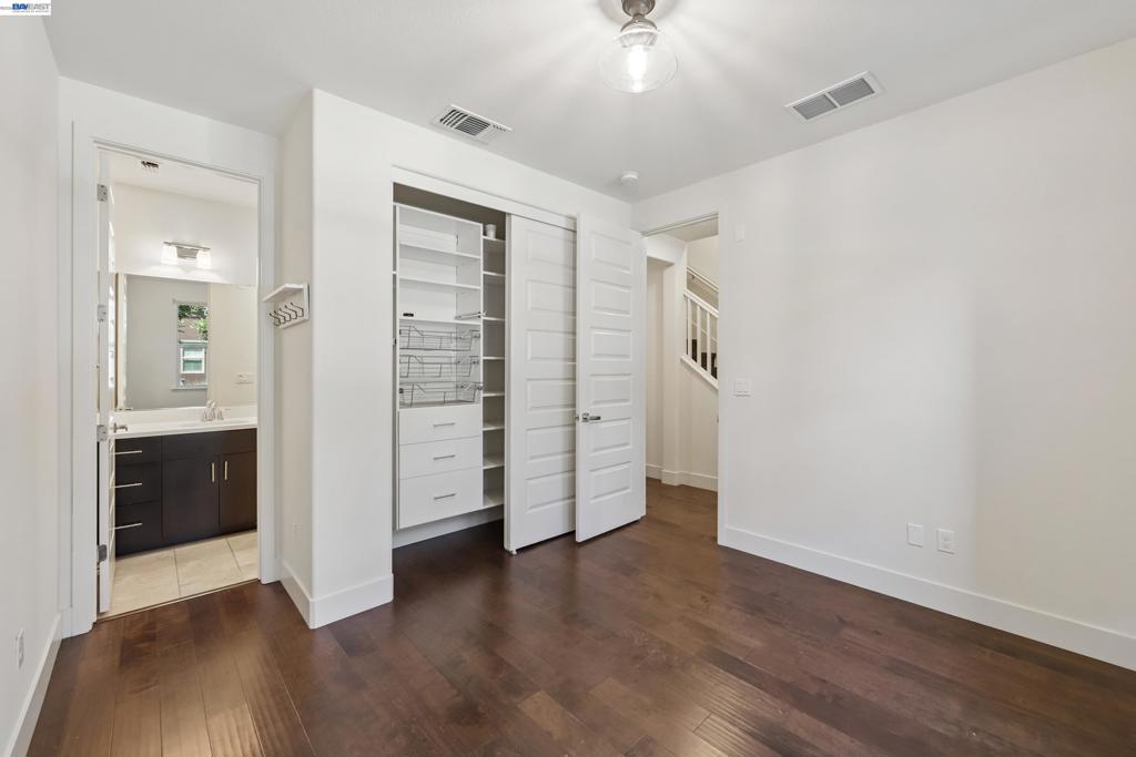 457 Diller Street Property Photo 39