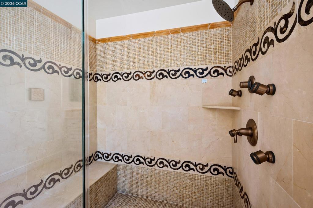 3086 Hastings Way Property Photo 54