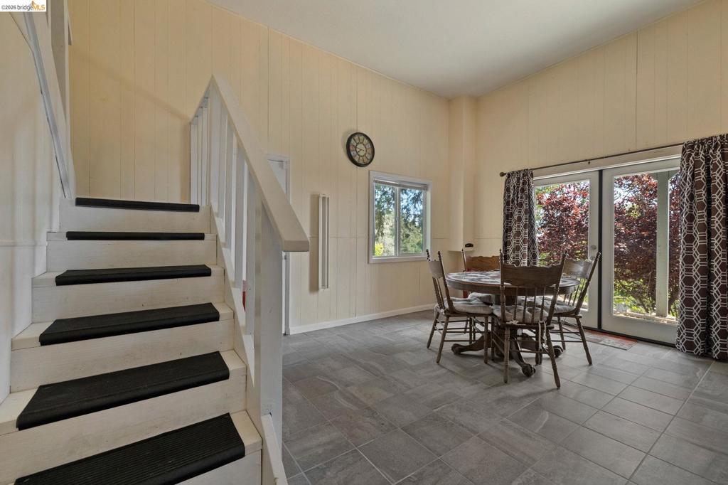 20165 Eastview Dr Property Photo 17