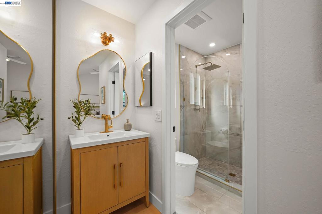 38660 Moore Dr Property Photo 25