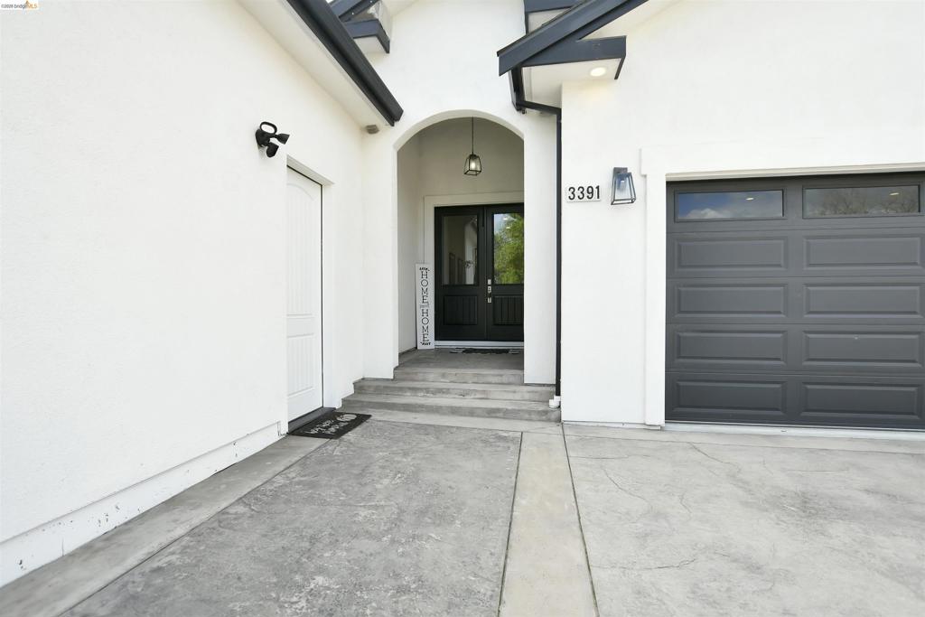41148468 Property Photo 3