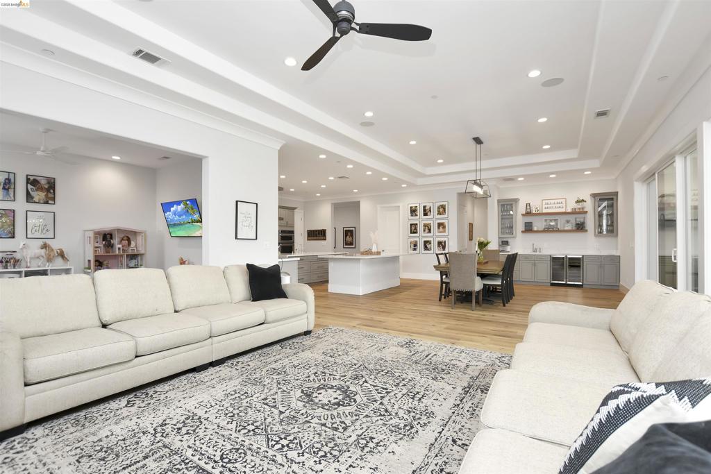 41148468 Property Photo 8