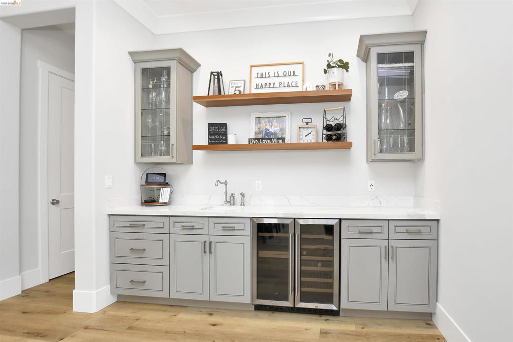41148468 Property Photo 10