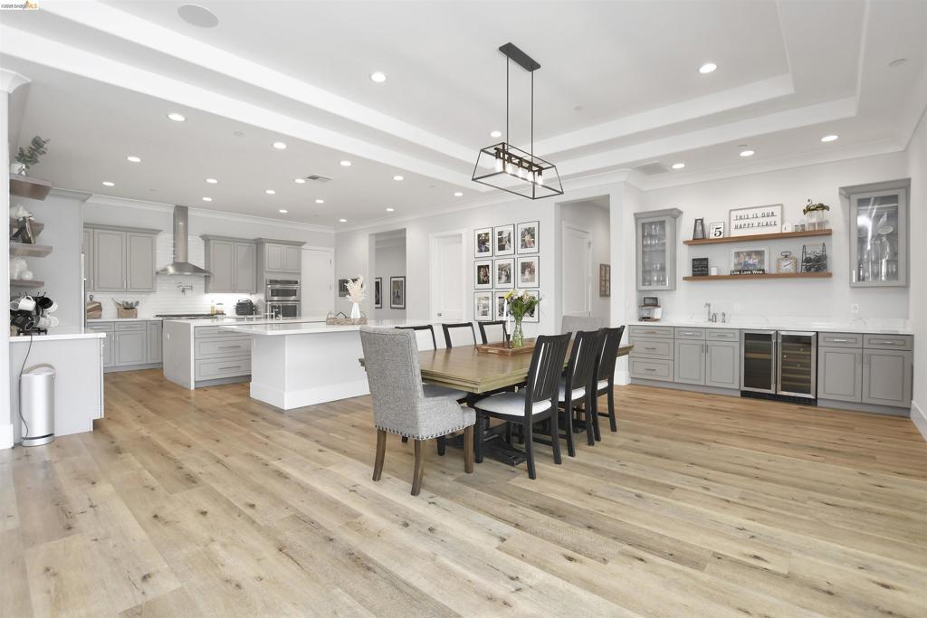 41148468 Property Photo 11