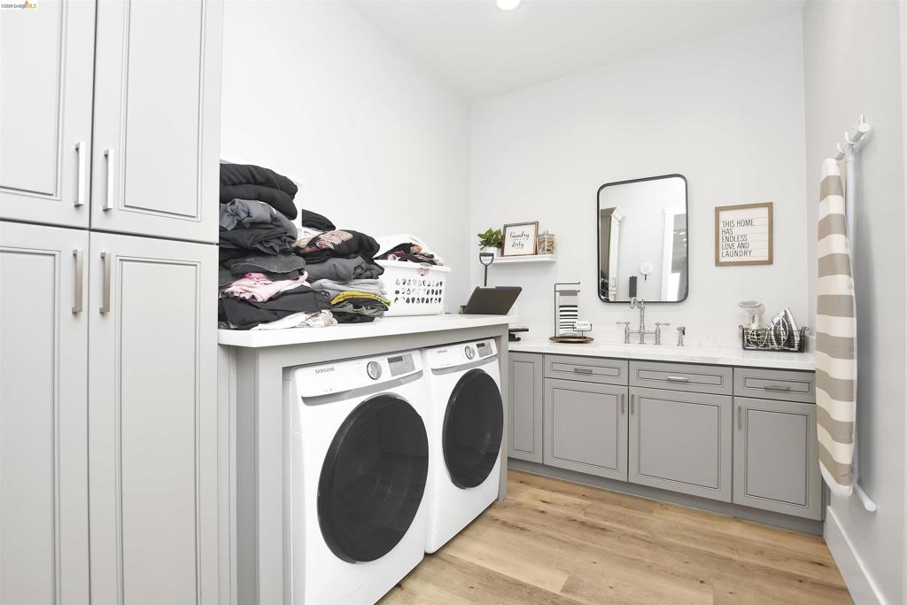 41148468 Property Photo 21
