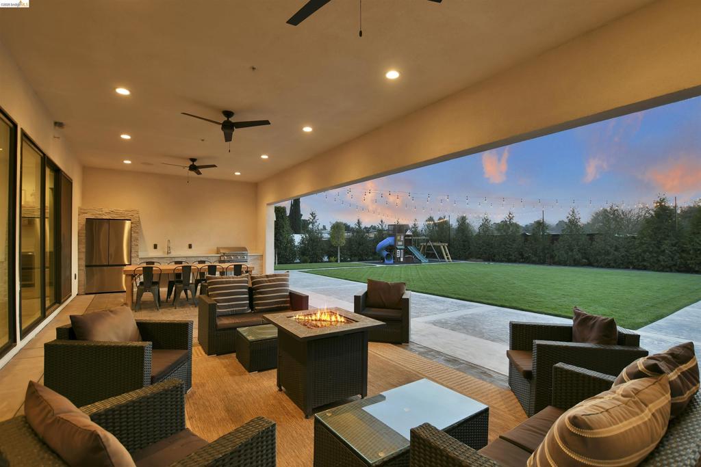 41148468 Property Photo 33