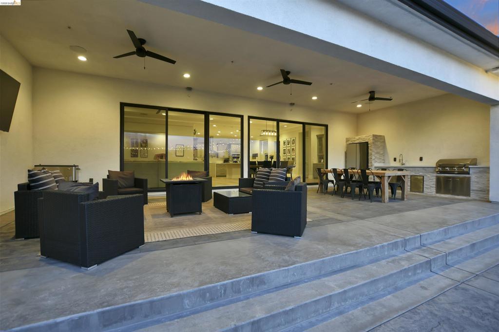 41148468 Property Photo 35