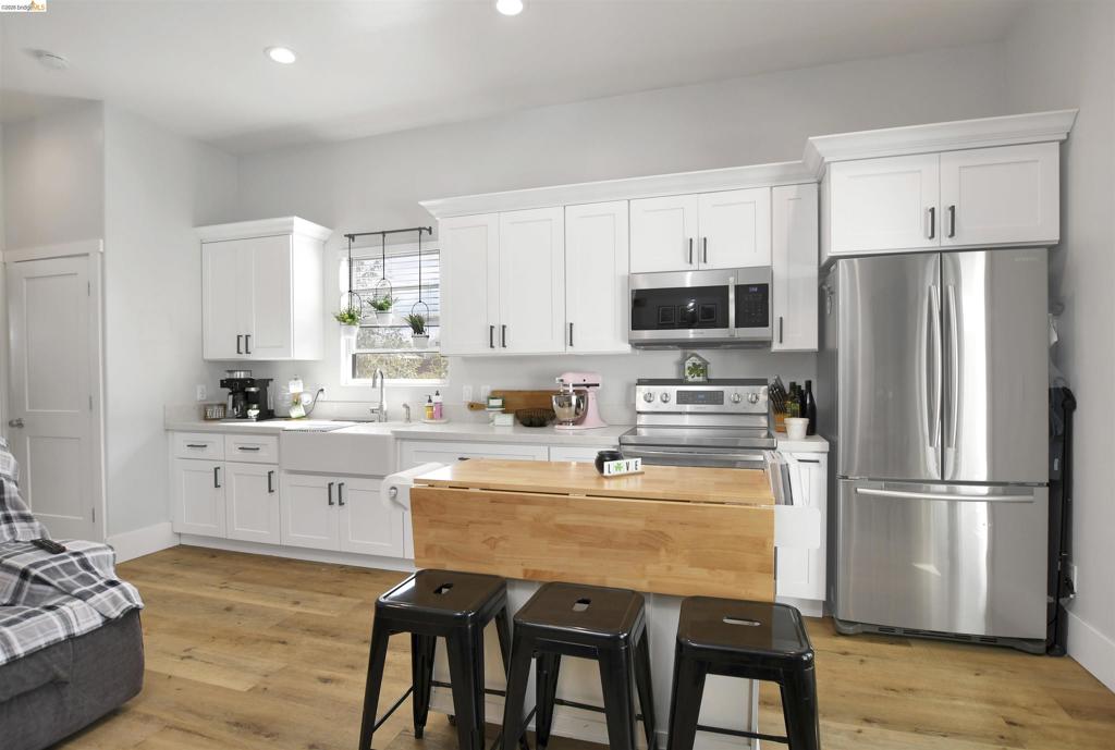 41148468 Property Photo 43