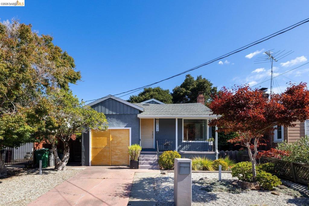 7542 Valentine St Property Photo 1