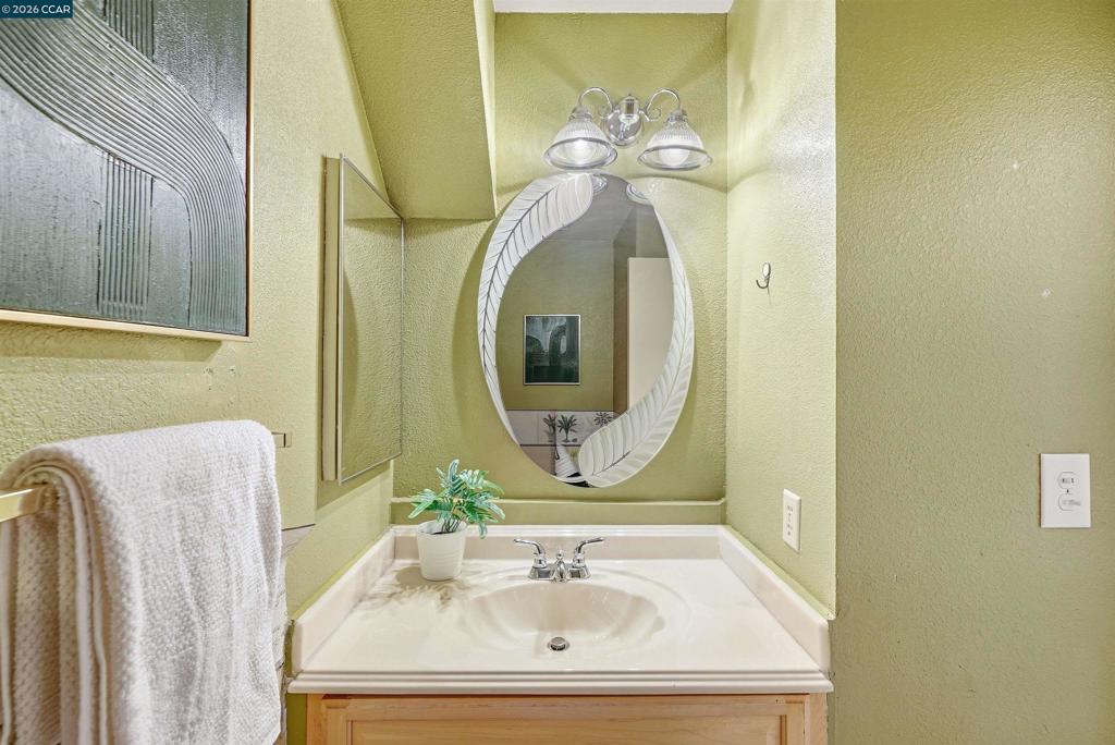 142 Harris Cir Property Photo 15