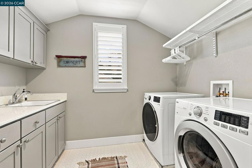 4 Tyler Ct Property Photo 34