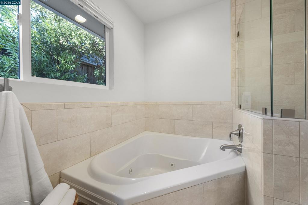 3144 Roundhill Rd Property Photo 49