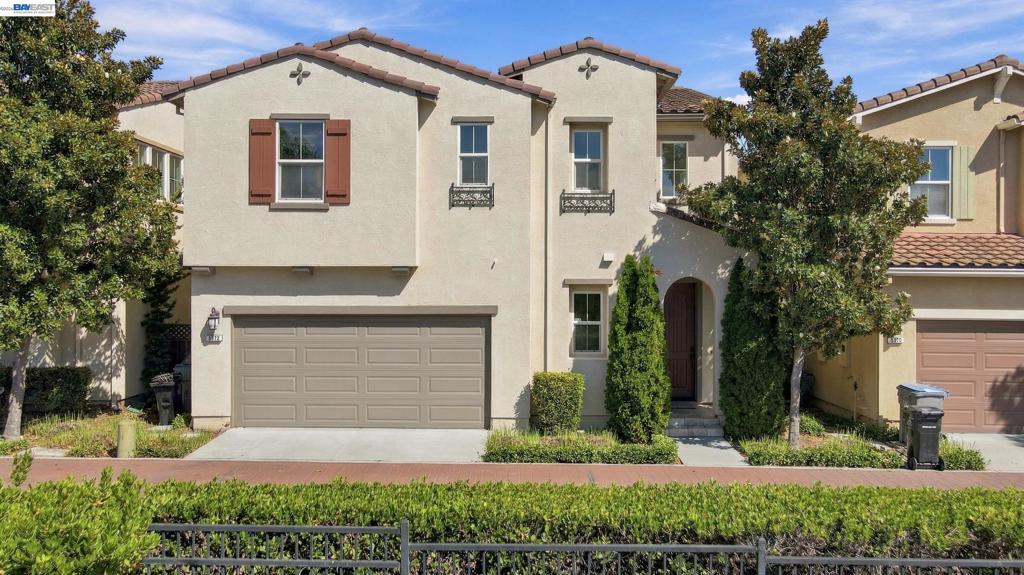 5372 Chesbro Ave. Property Photo 1