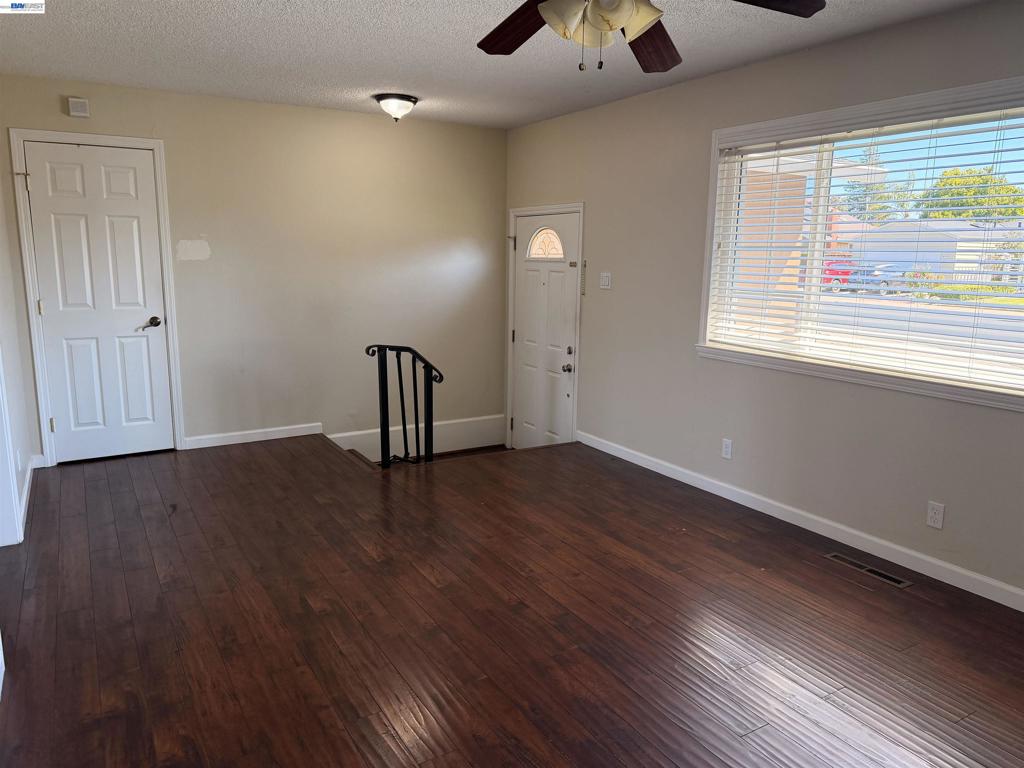 312 Robert Way Property Photo 14
