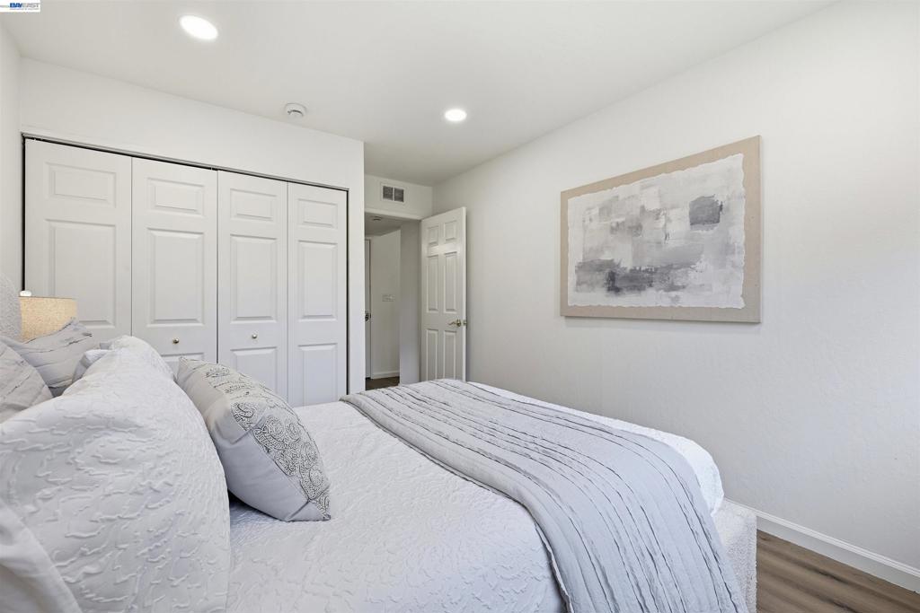104 Scarboro Pl Property Photo 29