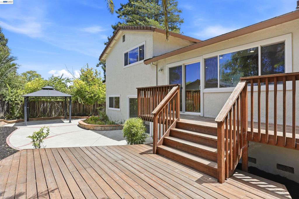 104 Scarboro Pl Property Photo 47